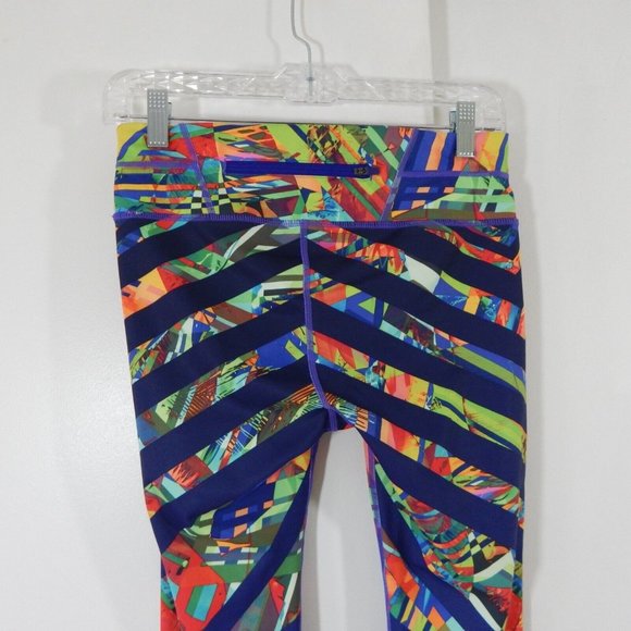 ATHLETA leggings pants kaleidoscope sonar capri mid rise activewear colorful S - Picture 6 of 9